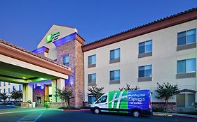 Holiday Inn Express Clovis Fresno Area