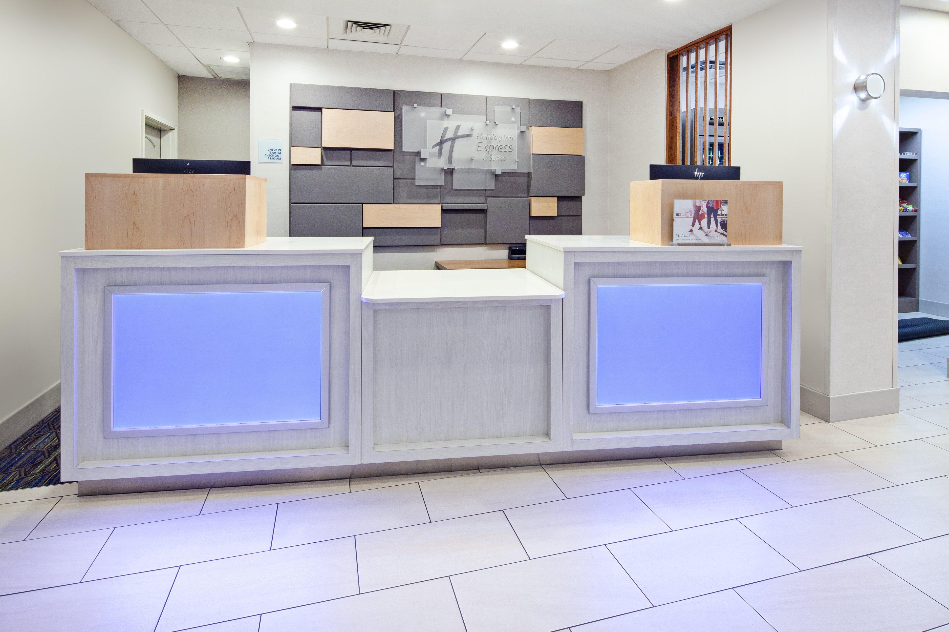 Holiday Inn Express & Suites Clovis Fresno Area By Ihg Exterior photo