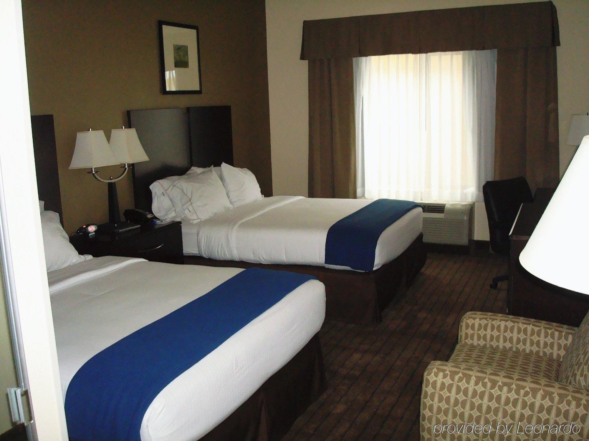Holiday Inn Express & Suites Clovis Fresno Area By Ihg Exterior photo