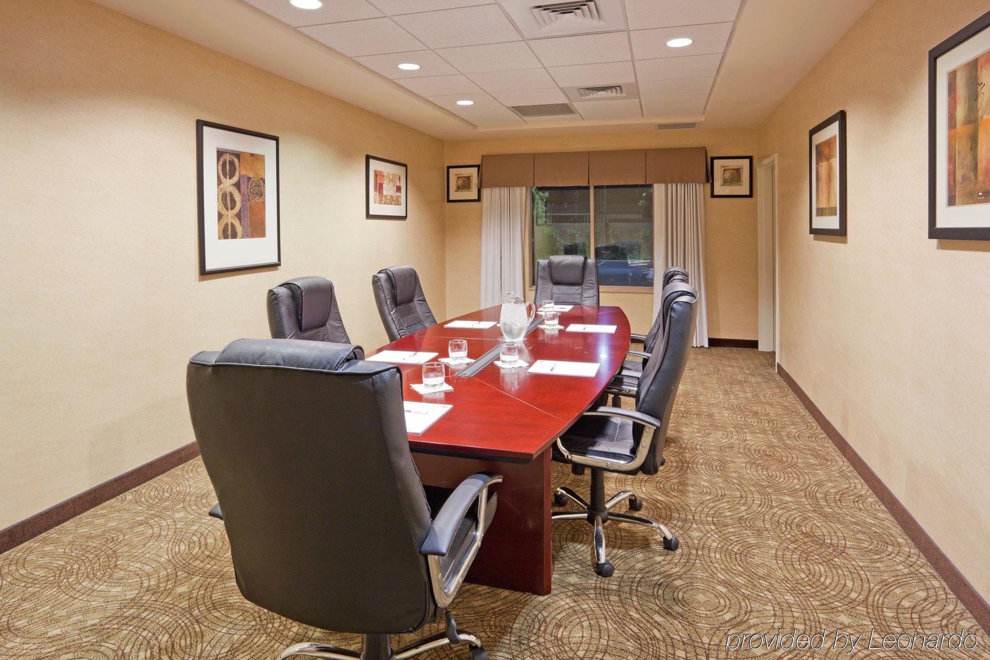 Holiday Inn Express & Suites Clovis Fresno Area By Ihg Exterior photo