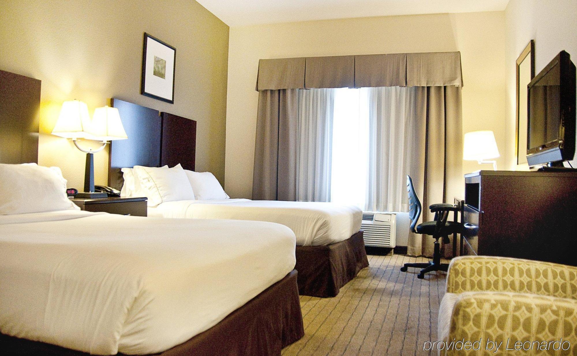 Holiday Inn Express & Suites Clovis Fresno Area By Ihg Exterior photo