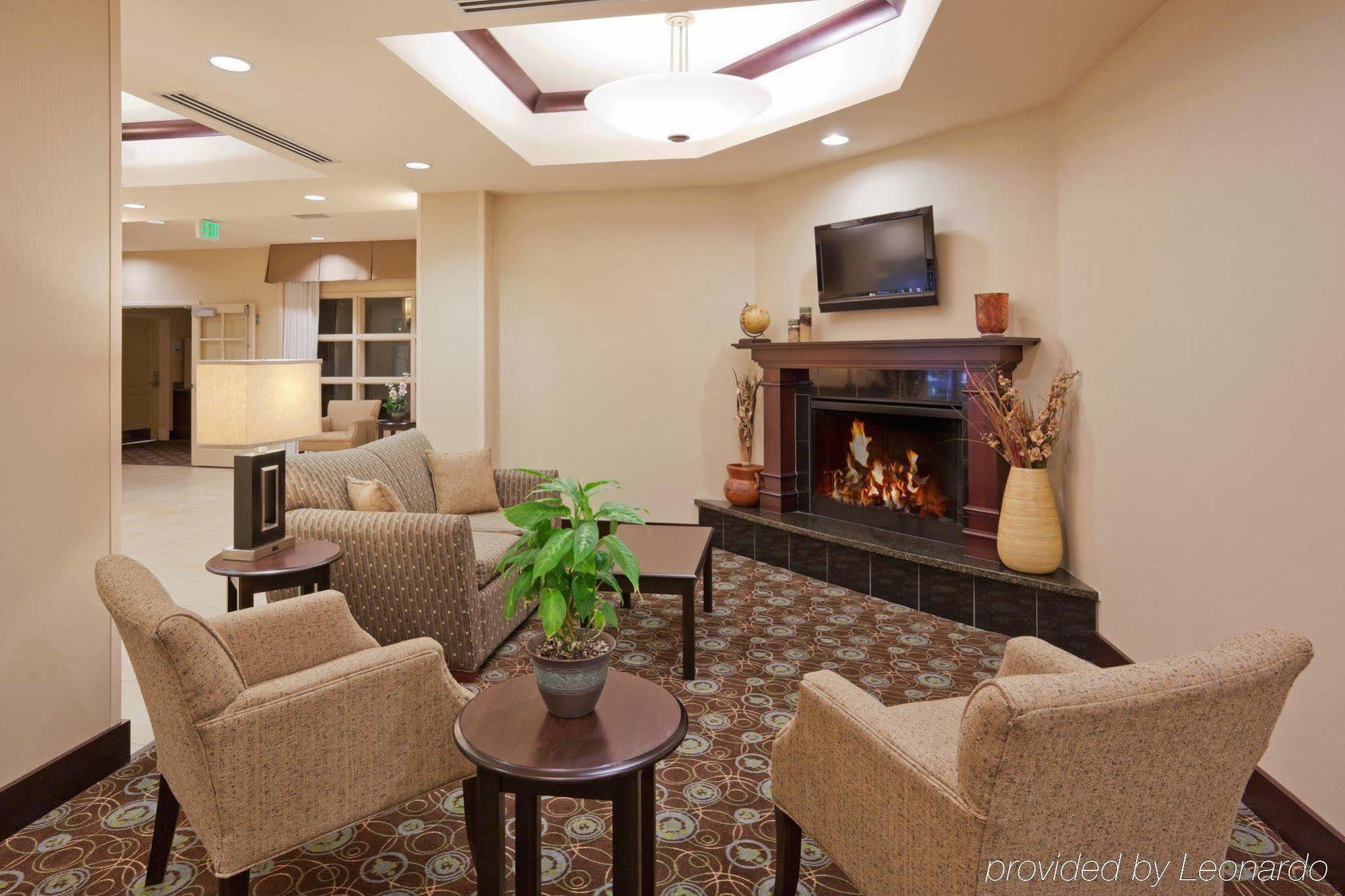 Holiday Inn Express & Suites Clovis Fresno Area By Ihg Interior photo