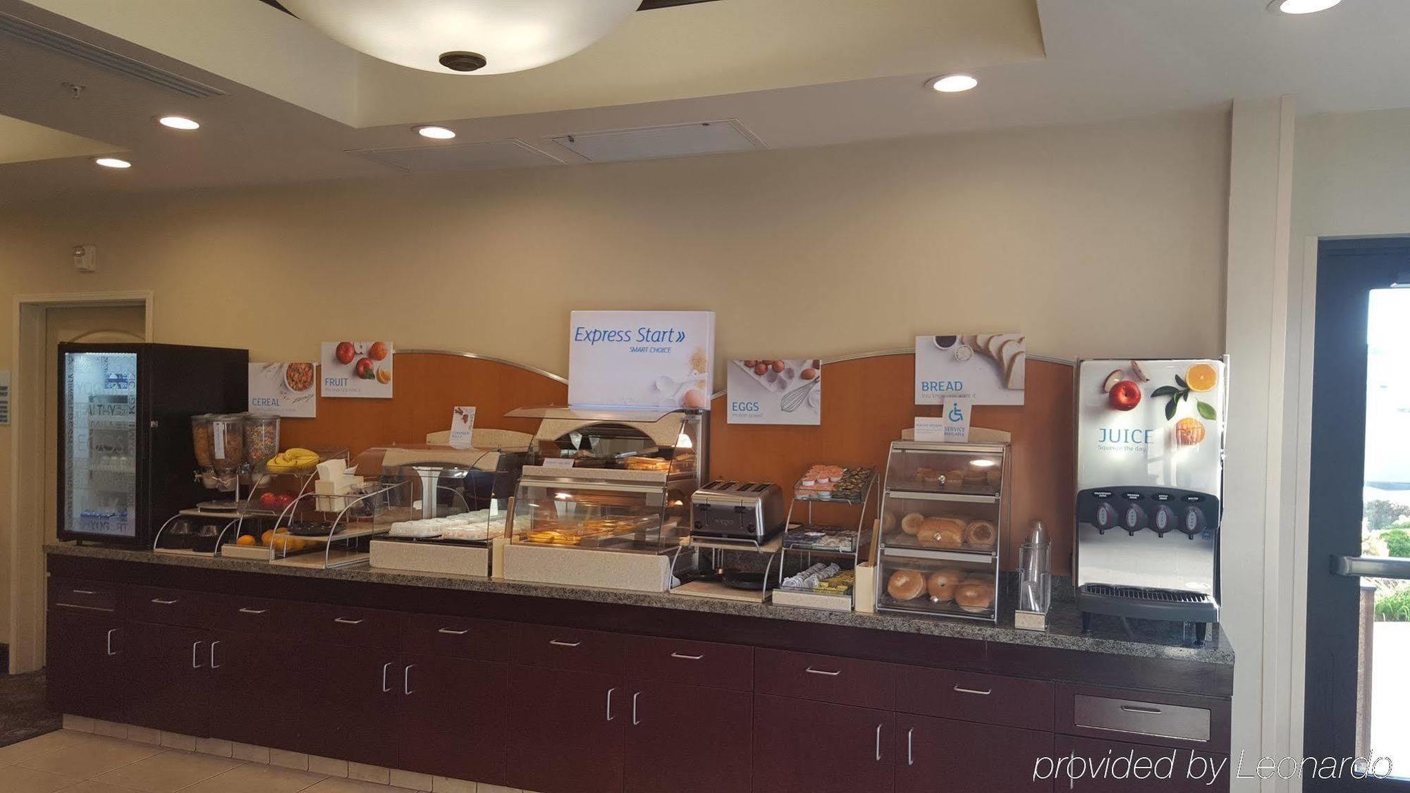 Holiday Inn Express & Suites Clovis Fresno Area By Ihg Exterior photo