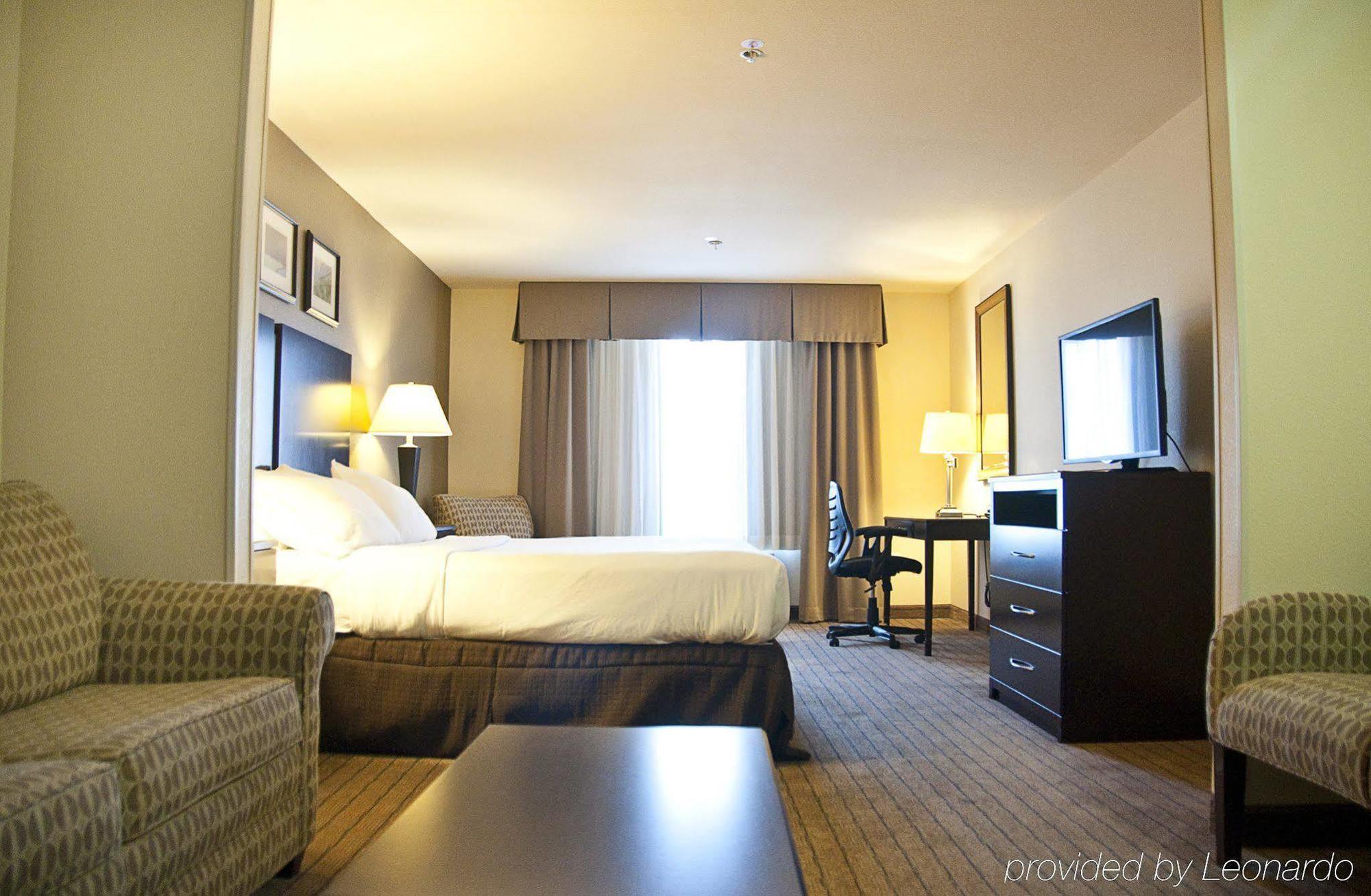 Holiday Inn Express & Suites Clovis Fresno Area By Ihg Exterior photo